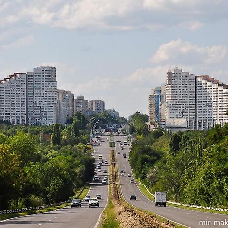Vasile Alecsandri 60 Ap 49 Kišiněv Exteriér fotografie